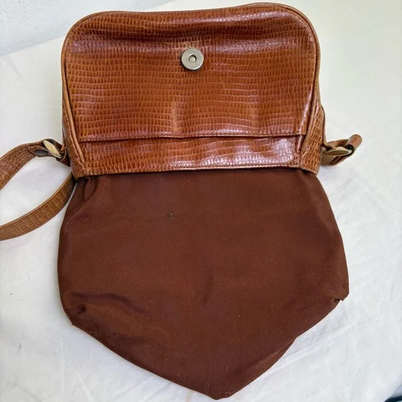 ETIENNE AIGNER vintage croc embossed cognac leather crossbody bag - Picture 11 of 16